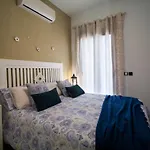Casa Grande Con Piscina En El Centro De Calella, Tramuntana *