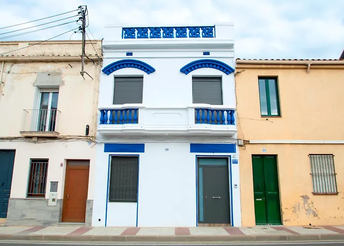 Casa Grande Con Piscina En El Centro De Calella, Tramuntana *