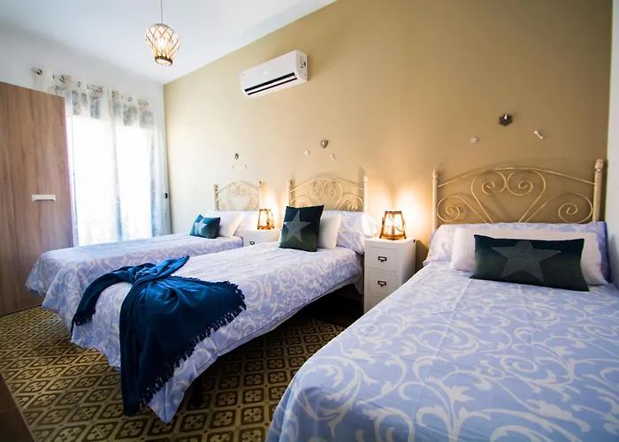 Holiday home Casa Grande Con Piscina En El Centro De Calella, Tramuntana Calella