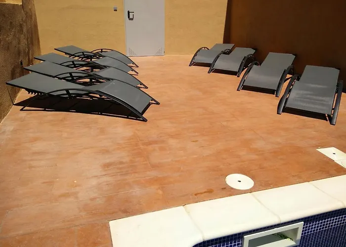 Casa Grande Con Piscina En El Centro De Calella, Tramuntana Holiday home Calella