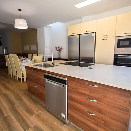 Ferienhaus Casa Grande Con Piscina En El Centro De Calella, Tramuntana Calella