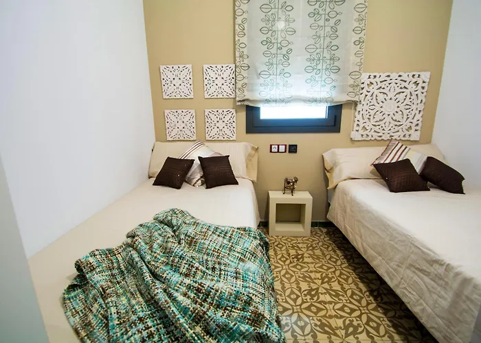 Ferienhaus Casa Grande Con Piscina En El Centro De Calella, Tramuntana