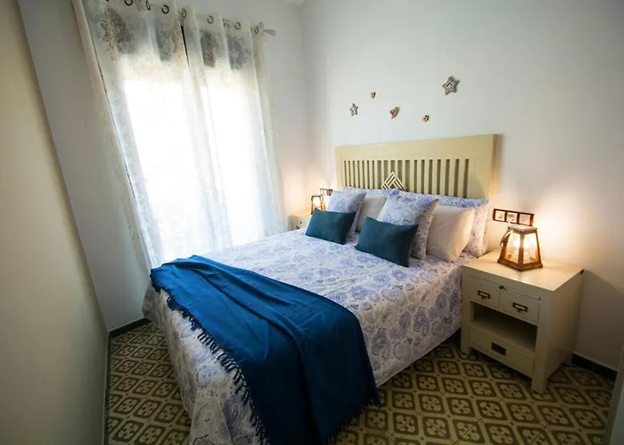 Casa Grande Con Piscina En El Centro De Calella, Tramuntana * Calella